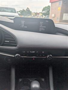 2024 Mazda Mazda3 Hatchback 2.5 S Carbon Edition   - Photo 12 - Broomfield, CO 80020