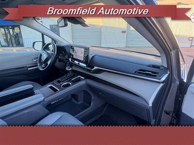 2023 Toyota Sienna XLE 7-Passenger   - Photo 9 - Broomfield, CO 80020