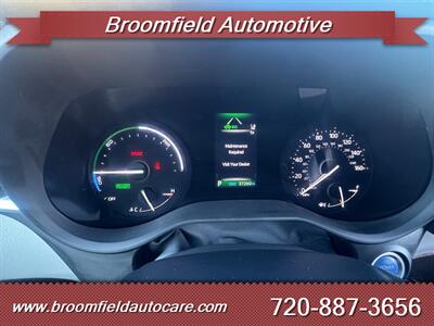 2023 Toyota Sienna XLE 7-Passenger   - Photo 6 - Broomfield, CO 80020