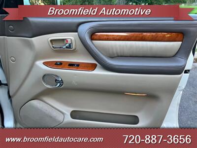 2005 Lexus LX 470   - Photo 10 - Broomfield, CO 80020