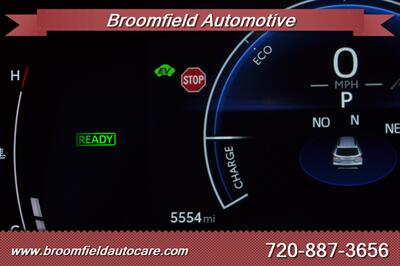 2023 Toyota Corolla Cross Hybrid S   - Photo 6 - Broomfield, CO 80020