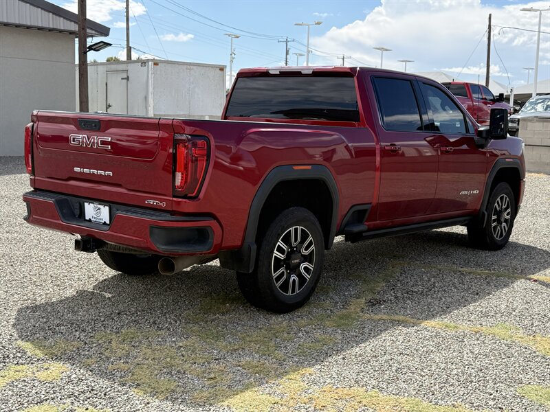 2022 GMC Sierra 2500HD AT4 - Photo 9
