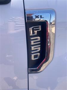 2022 Ford F-250 XL   - Photo 4 - Odessa, TX 79761