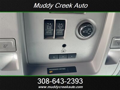 2018 Chevrolet Suburban LT   - Photo 14 - Merna, NE 68856