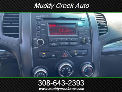 2012 Kia Sorento LX   - Photo 8 - Merna, NE 68856