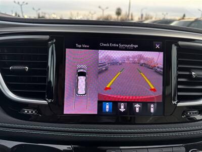 2018 Chrysler Pacifica Hybrid Limited   - Photo 15 - Sacramento, CA 95825