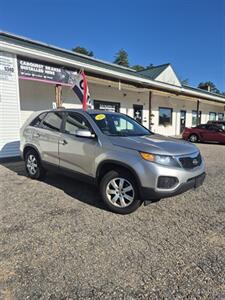 2013 Kia Sorento LX   - Photo 2 - Gilmanton, NH 03237