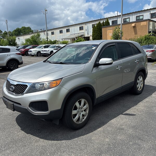 2013 Kia Sorento LX - Photo 1 - Gilmanton, NH 03237