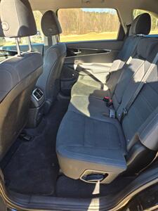 2019 Kia Sorento L   - Photo 11 - Gilmanton, NH 03237