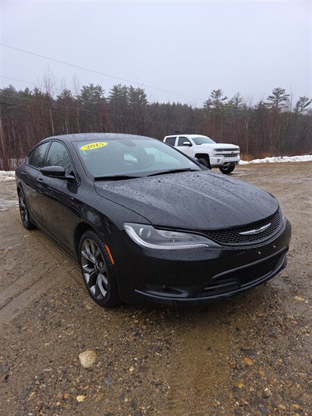2015 Chrysler 200 S   - Photo 1 - Gilmanton, NH 03237