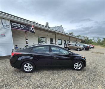 2014 Hyundai Elantra SE   - Photo 5 - Gilmanton, NH 03237