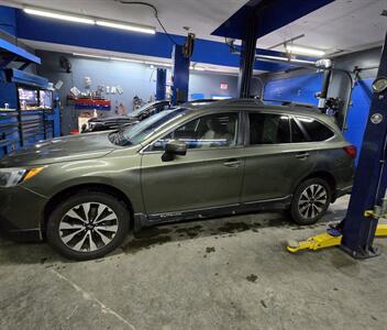 2015 Subaru Outback 2.5i Limited   - Photo 4 - Gilmanton, NH 03237