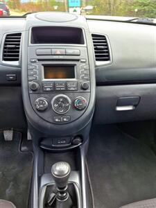 2012 Kia Soul 1.6L   - Photo 14 - Gilmanton, NH 03237