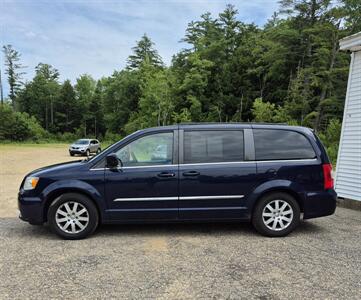 2013 Chrysler Town and Country Touring   - Photo 5 - Gilmanton, NH 03237