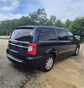 2013 Chrysler Town and Country Touring   - Photo 8 - Gilmanton, NH 03237