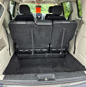 2013 Chrysler Town and Country Touring   - Photo 18 - Gilmanton, NH 03237