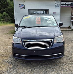 2013 Chrysler Town and Country Touring   - Photo 3 - Gilmanton, NH 03237