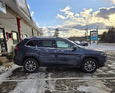 2019 Jeep Cherokee Latitude Plus   - Photo 8 - Gilmanton, NH 03237