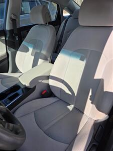 2017 Hyundai SONATA Eco - Photo 10 - Gilmanton, NH 03237