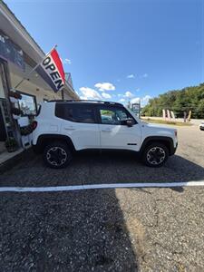 2015 Jeep Renegade Trailhawk   - Photo 8 - Gilmanton, NH 03237