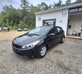 2017 Kia Forte5 LX Plus   - Photo 2 - Gilmanton, NH 03237