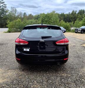 2017 Kia Forte5 LX Plus   - Photo 9 - Gilmanton, NH 03237