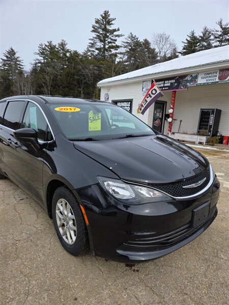 2017 Chrysler Pacifica Touring  