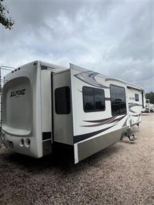 2013 KEYSTONE ALPINE 3535RE - Photo 17 - Knightdale, NC 27545