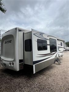 2013 KEYSTONE ALPINE 3535RE - Photo 25 - Knightdale, NC 27545