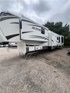 2013 KEYSTONE ALPINE 3535RE - Photo 2 - Knightdale, NC 27545