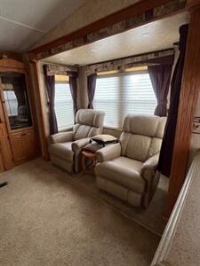 2009 Forest River Cedar Creek 34SATS   - Photo 10 - Knightdale, NC 27545