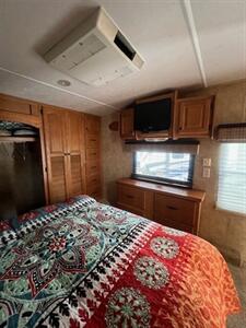 2009 Forest River Cedar Creek 34SATS   - Photo 29 - Knightdale, NC 27545