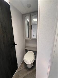 2022 WILDWOOD BY FOREST RIVER FSX PLATINUM FSX Platinum  26RTX - Photo 12 - Knightdale, NC 27545
