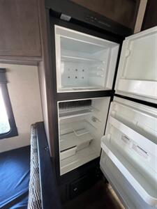 2018 FOREST RIVER WILDWOOD 201BHXL   - Photo 13 - Knightdale, NC 27545