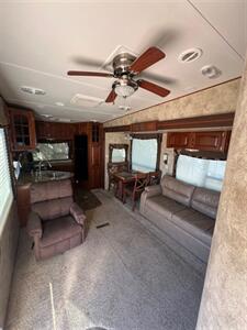 2012 KEYSTONE AVALANCHE 320RK   - Photo 18 - Knightdale, NC 27545