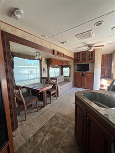2012 KEYSTONE AVALANCHE 320RK   - Photo 21 - Knightdale, NC 27545