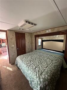 2012 KEYSTONE AVALANCHE 320RK   - Photo 12 - Knightdale, NC 27545