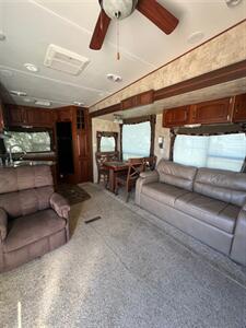 2012 KEYSTONE AVALANCHE 320RK   - Photo 19 - Knightdale, NC 27545