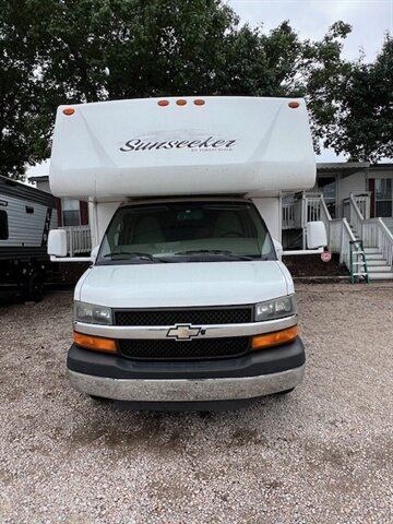 2011 Forest River SUNSEEKER 2300  