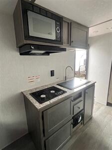 2025 SUNSET PARK SUNLITE 19RBLTD   - Photo 13 - Knightdale, NC 27545