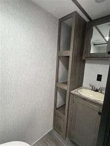 2025 SUNSET PARK SUNLITE 19RBLTD   - Photo 17 - Knightdale, NC 27545