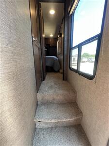2016 KEYSTONE FUZION CHROME TOY HAULER SERIES M-422 - Photo 18 - Knightdale, NC 27545