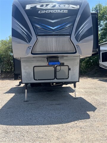 2016 KEYSTONE FUZION CHROME TOY HAULER SERIES M-422 - Photo 2 - Knightdale, NC 27545