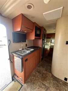 2014 ITASCA NAVION IQ MBS SERIES 24V   - Photo 31 - Knightdale, NC 27545