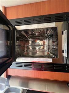 2014 ITASCA NAVION IQ MBS SERIES 24V   - Photo 19 - Knightdale, NC 27545