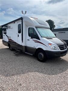 2014 ITASCA NAVION IQ MBS SERIES 24V
