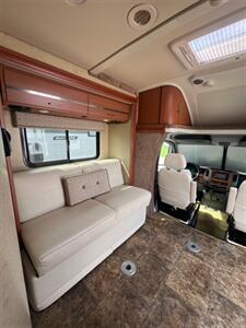 2014 ITASCA NAVION IQ MBS SERIES 24V   - Photo 29 - Knightdale, NC 27545