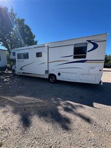 2005 JAYCO GREYHAWK 30GS   - Photo 5 - Knightdale, NC 27545