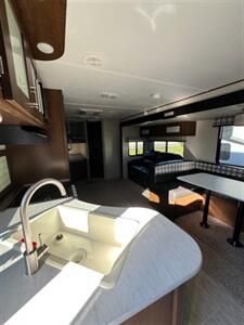 2019 PRIME TIME AVENGER 27DBS   - Photo 19 - Knightdale, NC 27545