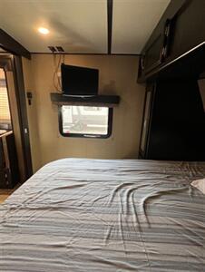 2018 GRAND DESIGN IMAGINE 2800 BH   - Photo 20 - Knightdale, NC 27545